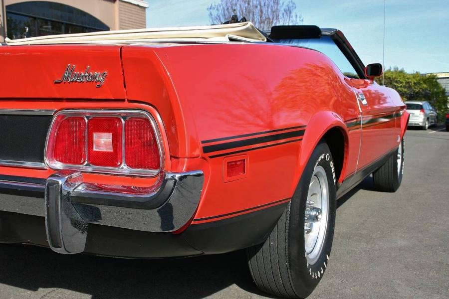 Детали экстерьера Ford Mustang Convertible (76D) 1973 года  (фото 20 из 24)